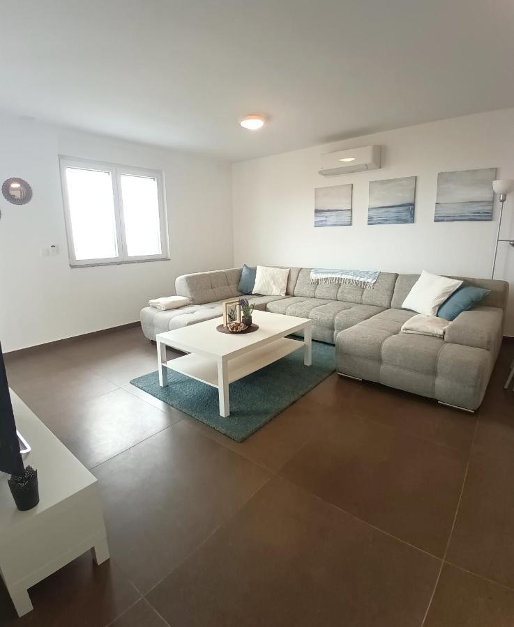 Searenity Pool Suite - Seafront Krmpote-Vodice Екстер'єр фото