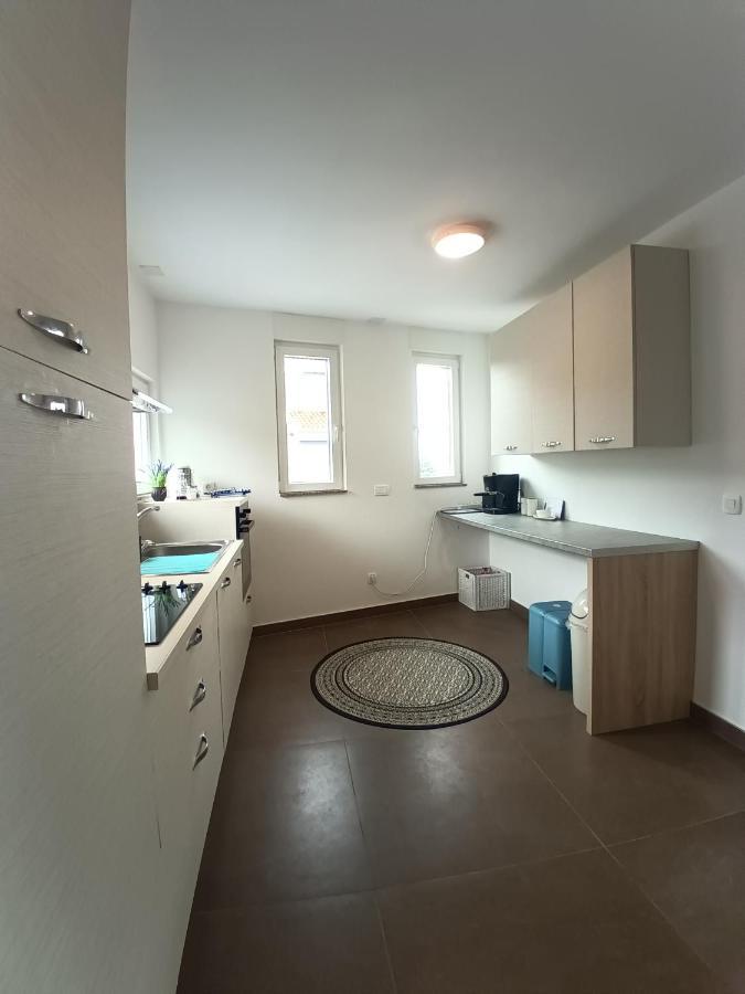 Searenity Pool Suite - Seafront Krmpote-Vodice Екстер'єр фото