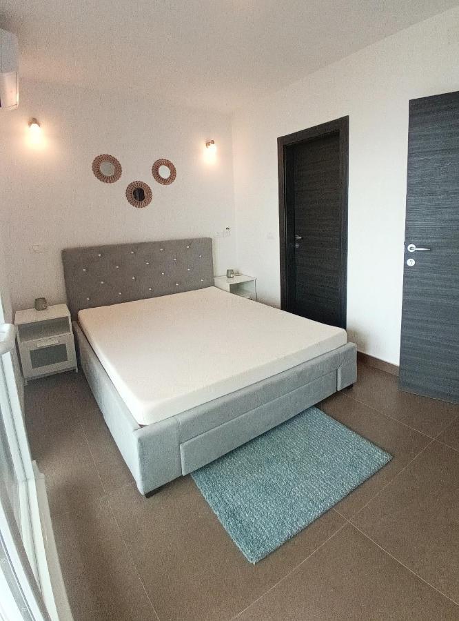 Searenity Pool Suite - Seafront Krmpote-Vodice Екстер'єр фото